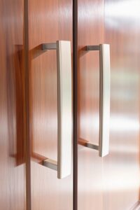 d shaped cabinet pulls